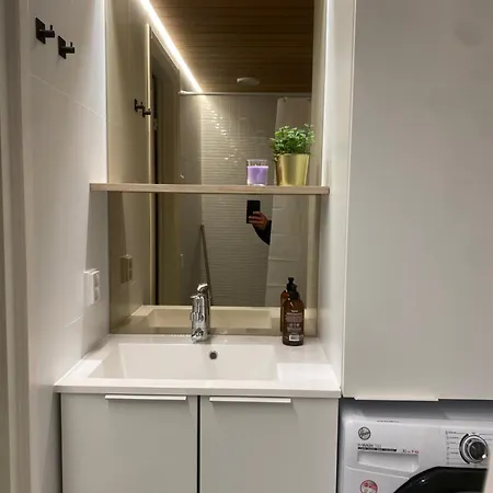 アパート Mini House